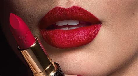 Magical Kissable Lips: Achieve with Kiss Lipstick